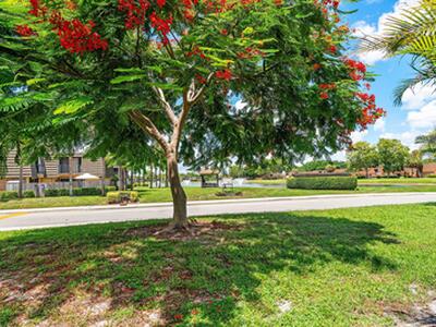 624 6th Way, West Palm Beach, FL 33407