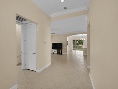 2525 Vicara Court, Royal Palm Beach, FL 33411