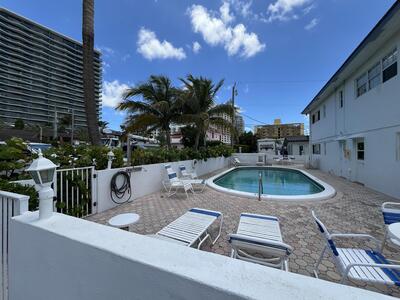 3220 NE 10th Street, Pompano Beach, FL 33062