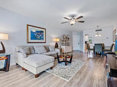 6 Garden Street, Tequesta, FL 33469