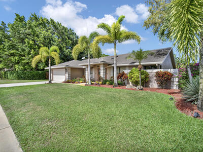 1835 Staimford Circle, Wellington, FL 33414