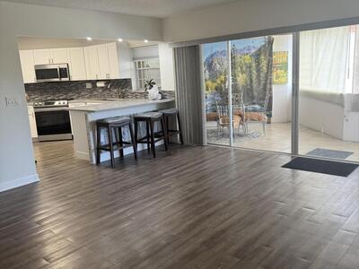 4 Greenway Village N, Royal Palm Beach, FL 33411