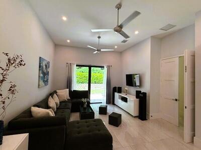 2523 Oceanview Avenue E, Delray Beach, FL 33444