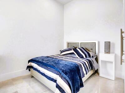 2523 Oceanview Avenue E, Delray Beach, FL 33444