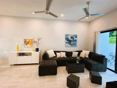 2523 Oceanview Avenue E, Delray Beach, FL 33444