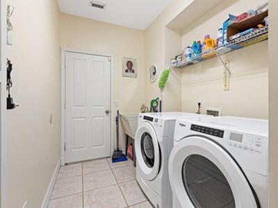 212 SW Whitewood Drive, Port Saint Lucie, FL 34953