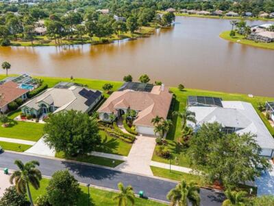 212 SW Whitewood Drive, Port Saint Lucie, FL 34953
