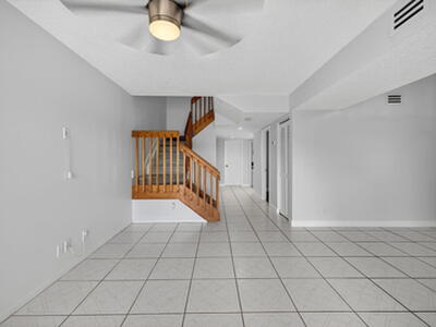 3239 NW 44th Street, Oakland Park, FL 33309