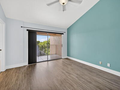 3239 NW 44th Street, Oakland Park, FL 33309