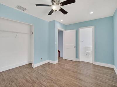 3239 NW 44th Street, Oakland Park, FL 33309