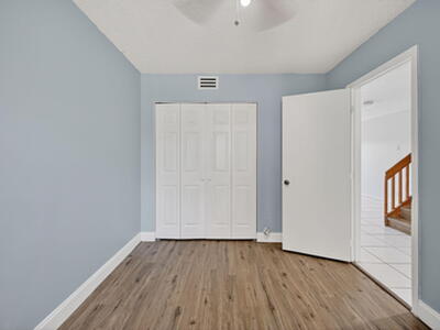 3239 NW 44th Street, Oakland Park, FL 33309