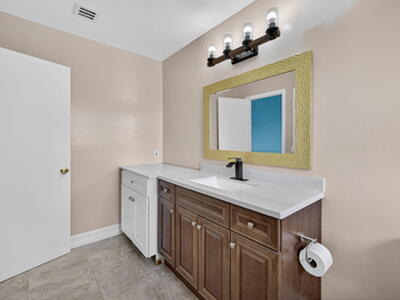 3239 NW 44th Street, Oakland Park, FL 33309