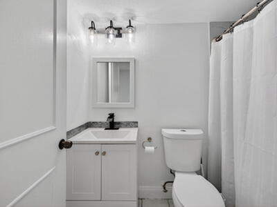 3239 NW 44th Street, Oakland Park, FL 33309