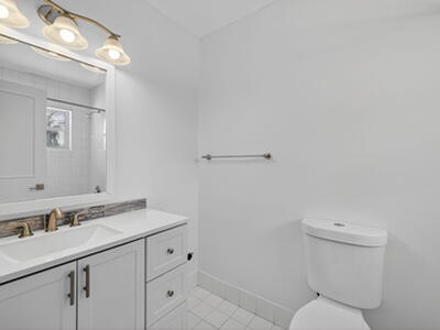 3239 NW 44th Street, Oakland Park, FL 33309