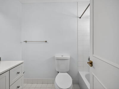 3239 NW 44th Street, Oakland Park, FL 33309