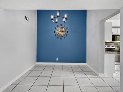 3239 NW 44th Street, Oakland Park, FL 33309