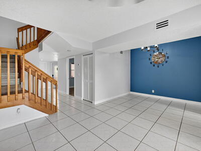 3239 NW 44th Street, Oakland Park, FL 33309