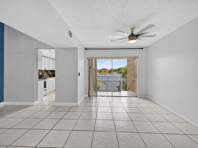 3239 NW 44th Street, Oakland Park, FL 33309