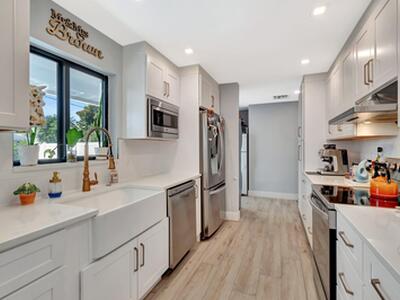 502 SW 28th Avenue, Boynton Beach, FL 33435