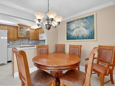 426 Pine Glen A1 Lane, Greenacres, FL 33463