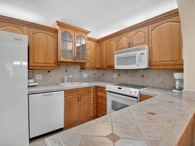 426 Pine Glen A1 Lane, Greenacres, FL 33463