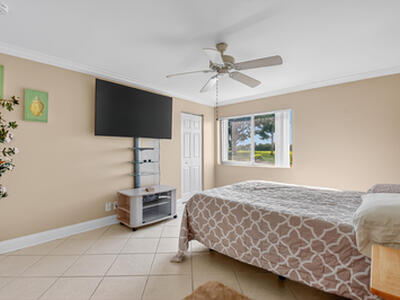 426 Pine Glen A1 Lane, Greenacres, FL 33463