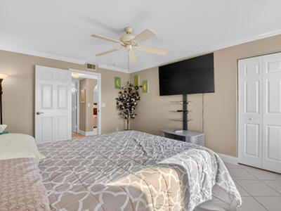 426 Pine Glen A1 Lane, Greenacres, FL 33463