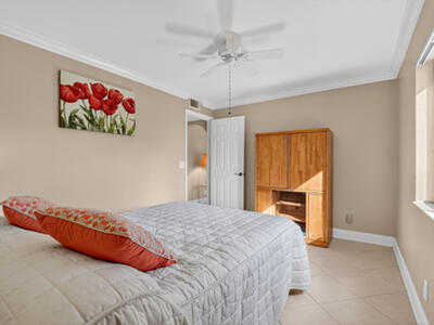 426 Pine Glen A1 Lane, Greenacres, FL 33463