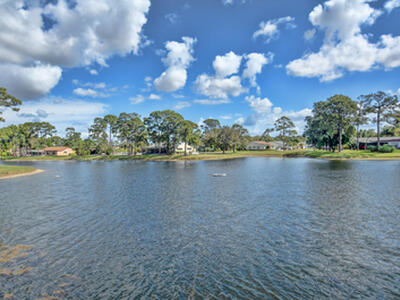 426 Pine Glen A1 Lane, Greenacres, FL 33463