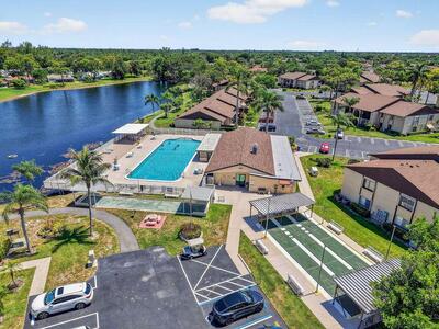 426 Pine Glen A1 Lane, Greenacres, FL 33463