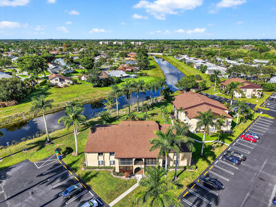 426 Pine Glen A1 Lane, Greenacres, FL 33463