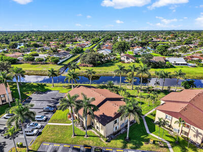 426 Pine Glen A1 Lane, Greenacres, FL 33463