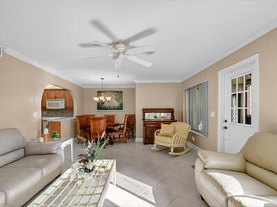 426 Pine Glen A1 Lane, Greenacres, FL 33463