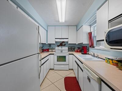 96 Aqua Ra Drive, Jensen Beach, FL 34957