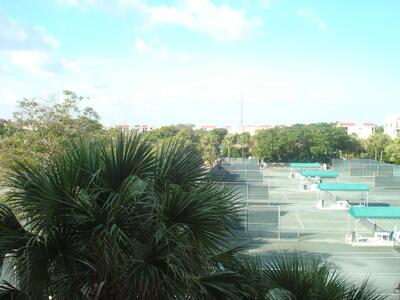 450 Egret Circle, Delray Beach, FL 33444