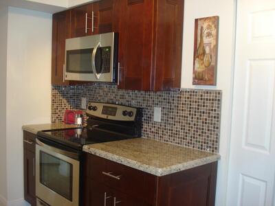 450 Egret Circle, Delray Beach, FL 33444