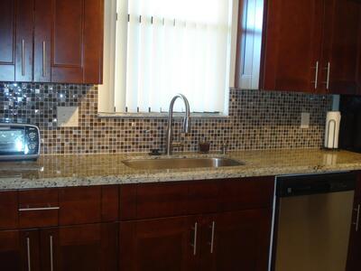 450 Egret Circle, Delray Beach, FL 33444