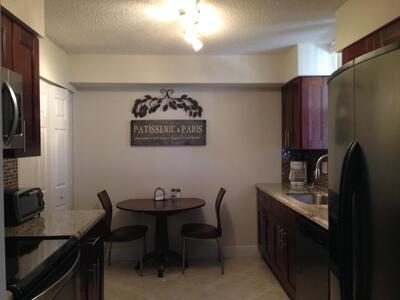 450 Egret Circle, Delray Beach, FL 33444