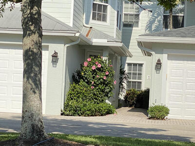 2320 Water Oak Court SW