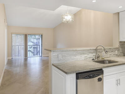 21951 Soundview Ter Terrace, Boca Raton, FL 33433