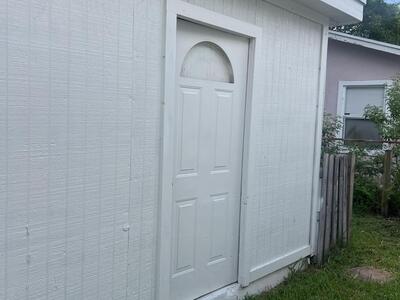 2016 Dock Street, West Palm Beach, FL 33401