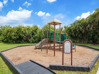 166 SW Peacock Boulevard, Port Saint Lucie, FL 34986