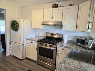 4800 SE Federal Highway, Stuart, FL 34997