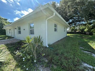 2135 Sibley Avenue, Fort Pierce, FL 34982
