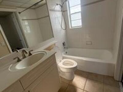 1000 Spanish River Road, Boca Raton, FL 33432