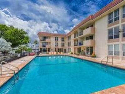 1000 Spanish River Road, Boca Raton, FL 33432