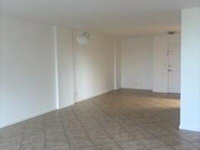 1000 Spanish River Road, Boca Raton, FL 33432