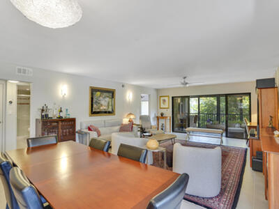 102 Clubhouse Circle, Jupiter, FL 33477