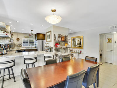 102 Clubhouse Circle, Jupiter, FL 33477