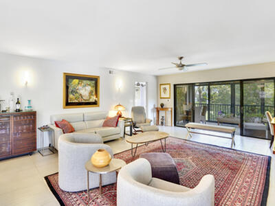 102 Clubhouse Circle, Jupiter, FL 33477